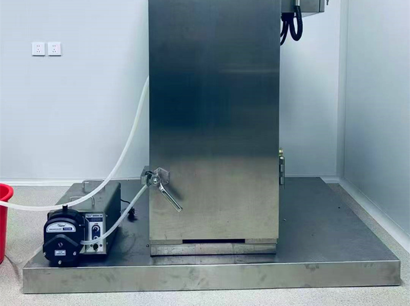 蠕動泵用于管式離心機(jī)配套藥液傳輸